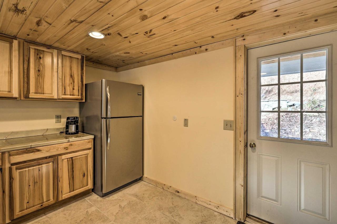 Holiday home Quaint Appalachian Getaway About 2 Mi To Boone! Boone
